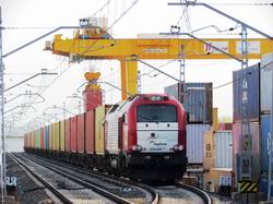 Logitren transporta 9.500 contenedores en su primer año de rodaje