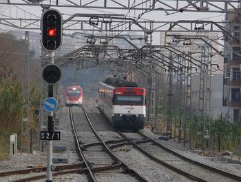 Comienza la modernizaci�n de catenaria entre Hospitalet de Llobregat y Castellbisbal 