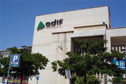 Adif pone a la venta 1.500 inmuebles -estaciones, solares, locales y viviendas- en este a�o