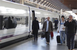 Renfe increment� en un 43,5 por ciento el n�mero de viajeros AVE en agosto 