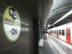 FGC ofrece wifi gratuito en las estaciones de Plaza Catalua, Provenza y Plaza  Espaa