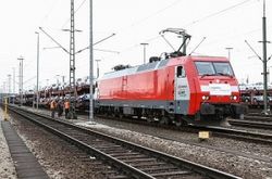 Tren de mercancías número 500, de 835 metros de largo, de DB Schenker Rail