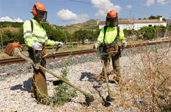Inversión de 46,4 millones para controlar la vegetación y prevenir incendios en la red ferroviaria