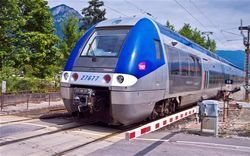 Francia destinará 15.000 millones de euros en los próximos seis años a modernizar su red ferroviaria