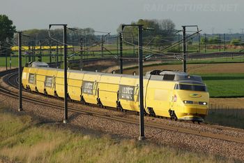 Los TGV postales franceses dejarán de circular el próximo año