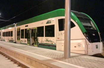 En marcha las pruebas de las instalaciones de energía del tren tranvía de la Bahía de Cádiz