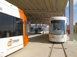 Los talleres de El Campello del Tram de Alicante acogen ya a los trenes de la lnea 9