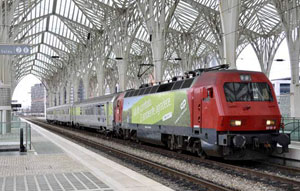 Los Ferrocarriles Portugueses instalan bicicleteros en sus trenes intercity