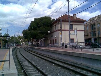 Metrovalencia instalará en 2015 la apertura y cierre centralizado de edificios en diez estaciones de superficie