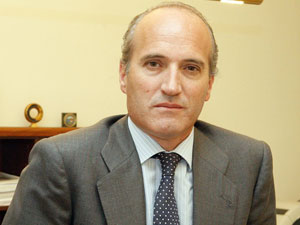 Las empresas asiáticas y brasileñas concursan con la ventaja de la financiación pública, según el presidente de Seopan