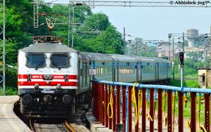 Los Ferrocarriles Indios, licitarán la compra de quince trenes aptos para 200 km/h