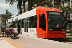 La puntualidad del Tram de Alicante alcanza el 96,13 por ciento en tranvas y tren-tram 