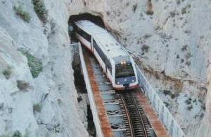 Servicio alternativo de autobs del Tram de Alicante entre Olla de Altea y Teulada por obras en la va 