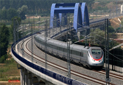Un informe de los Ferrocarriles Italianos sitúa las ventajas de la alta velocidad muy por encima de sus costes