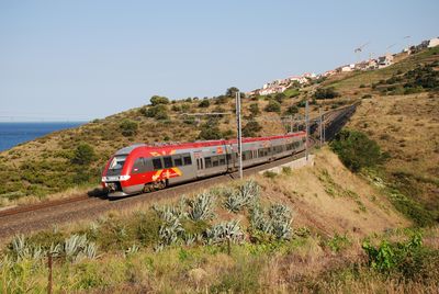 El Gobierno francés emprende un plan de reactivación de los servicios intercity