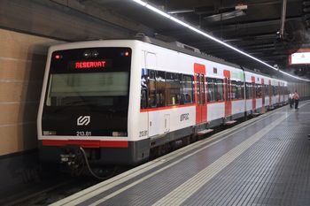FGC presenta la renovacin de los trenes de la lnea Llobregat-Anoia 