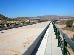 Adif licitó obras por valor de 84,81 millones de euros en el primer semestre del año