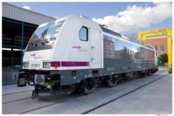 Renfe presenta hoy su nueva serie 253 de locomotoras de mercancas 