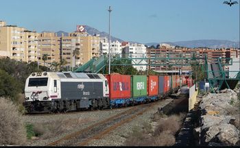 Renfe Mercancas inicia un nuevo servicio regular entre Madrid y Alicante