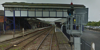 Un estudio analizará el potencial de las mejoras en la línea que une los condados británicos de Devon y Cornualles 