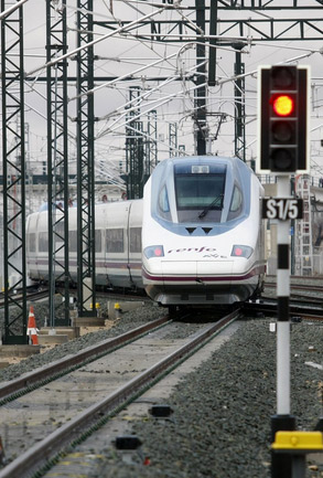 Aumenta la oferta de servicios ferroviarios entre León y Madrid los fines de semana 