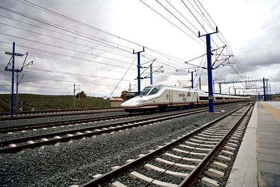 Thales España se adjudica el mantenimiento de distintas líneas de alta velocidad