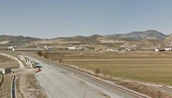 Desvío provisional del tráfico rodado por la construcción de un paso superior en el tramo Pinos Puente-Granada