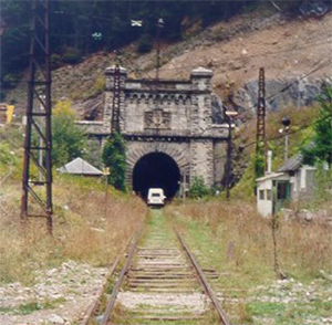 Avanzan las actuaciones para la reapertura al tráfico internacional de la línea Zaragoza-Pau