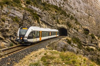 El lunes iniciarán su servicio los nuevos trenes en la línea de La Pobla de Segur