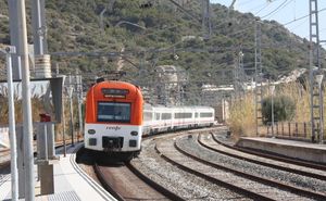 Obras de modernizaci�n de las instalaciones ferroviarias en la estaci�n de Garraf de Cercan�as de Barcelona