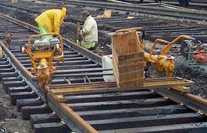 Adjudicados el suministro de aparatos de vía y el reperfilado de carril en la red convencional