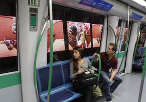 Metro de Madrid pone en marcha un sistema de publicidad dinámica en túnel