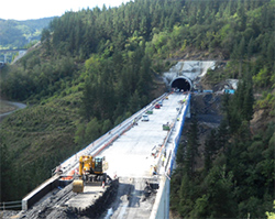 La construcción de obra civil cerrará 2016 con una caída del 9 por ciento