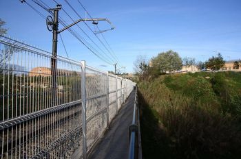 Ferrocarrils de la Generalitat de Catalunya inicia las obras del paso peatonal sobre la riera de Odena