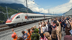 Dos meses de explotación del Nuevo San Gotardo: 2.816 trenes de viajeros y 3.980 de mercancías
