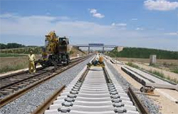 Adjudicado el suministro de traviesas para los accesos de Cáceres Norte y Plasencia