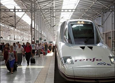 El número de viajeros del AVE Madrid-Málaga crece un 3,1 por ciento en el primer semestre