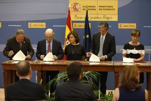 Fomento, Hacienda y el Gobierno vasco firman el convenio para la construcción de la variante sur de Bilbao