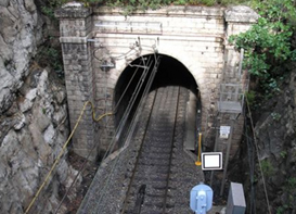 Restablecido el servicio ferroviario a través del túnel de la Argentera