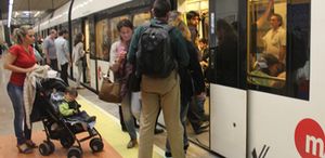 Adjudicada por 16,3 millones de euros la limpieza de las instalaciones y el material móvil de Metrovalencia