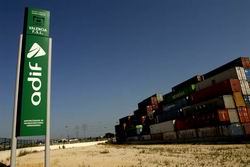 Adif experimenta tr�ficos mercantes con trenes de seiscientos metros