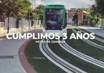 El Metro de Granada celebra su tercer aniversario convirtindose en un pasillo cardiosaludable