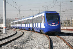 Metro de Madrid pone en circulaci�n seis trenes de la serie 9000 en la l�nea 6 