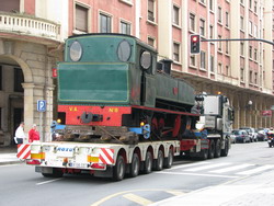 El tren turístico a vapor de Feve da sus primeros pasos