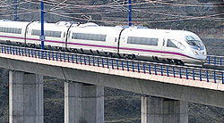 Dos delegaciones estadounidenses visitan Espaa para conocer el sistema de transporte ferroviario 