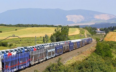 Volkswagen Navarra transport 141.902 vehculos por ferrocarril en 2023 