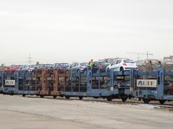 La f�brica de Peugeot de Villaverde vuelve a recibir trenes