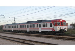 Los Ferrocarriles Portugueses prestar�n servicios de media y larga distancia con trenes alquilados a Renfe 