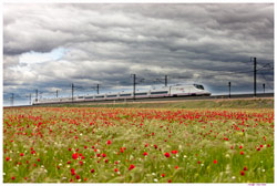 Renfe presenta el AVE de la serie 112 fabricado por Talgo y Bombardier 