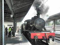 EL Tren de la Fresa inicia la temporada de otoo remolcado por la locomotora Baldwin, 140-2054 
